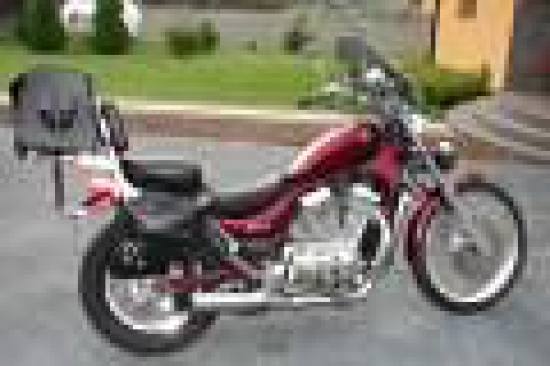 Suzuki Intruder VS 750